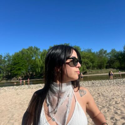 Pañuelo Glok (Red plateada con brillos y medallas)