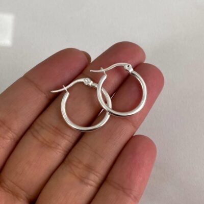 Argolla clasica mediana (acero blanco)