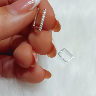 Argollas micro cuadradas