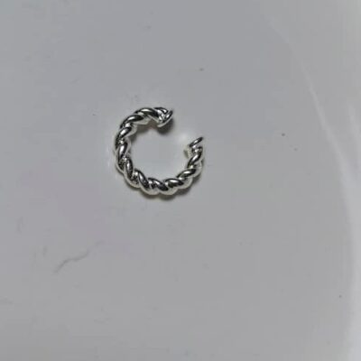 Ear cuff torneado